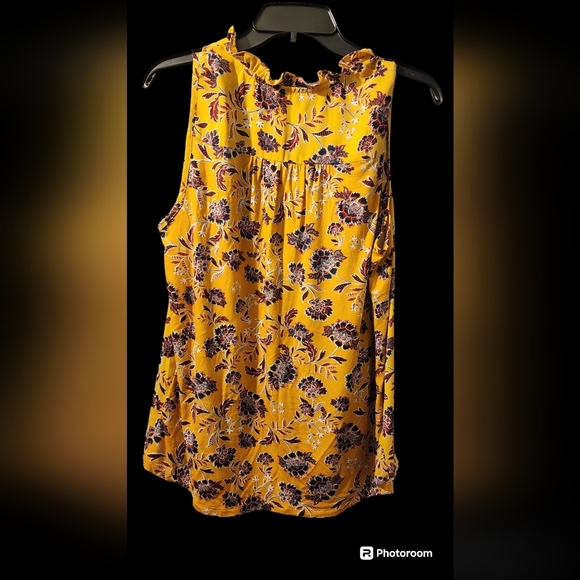 - Gold Floral Relaxed Sleeveless Blouse - L - Picture 2 of 5